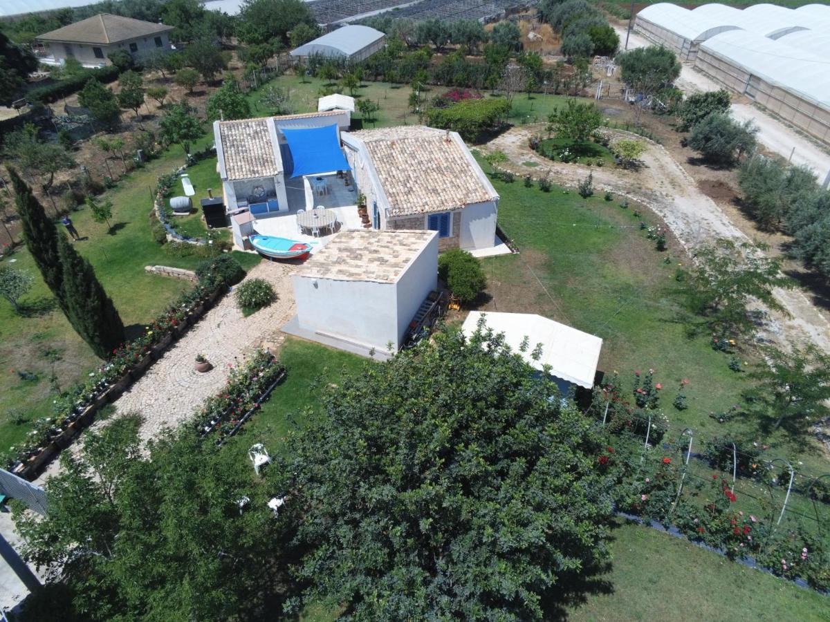 Casa Vacanze La Meridiana ドンナルカタ エクステリア 写真