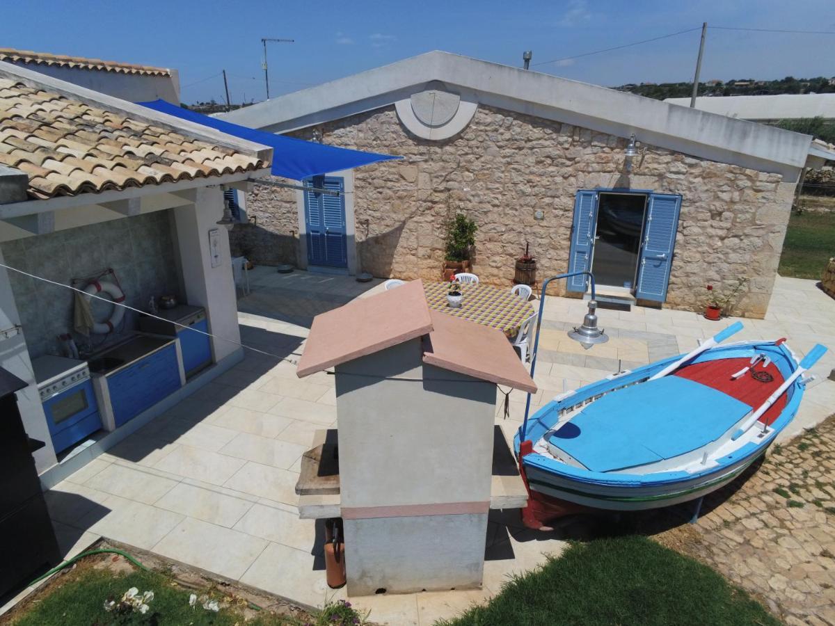 Casa Vacanze La Meridiana ドンナルカタ エクステリア 写真