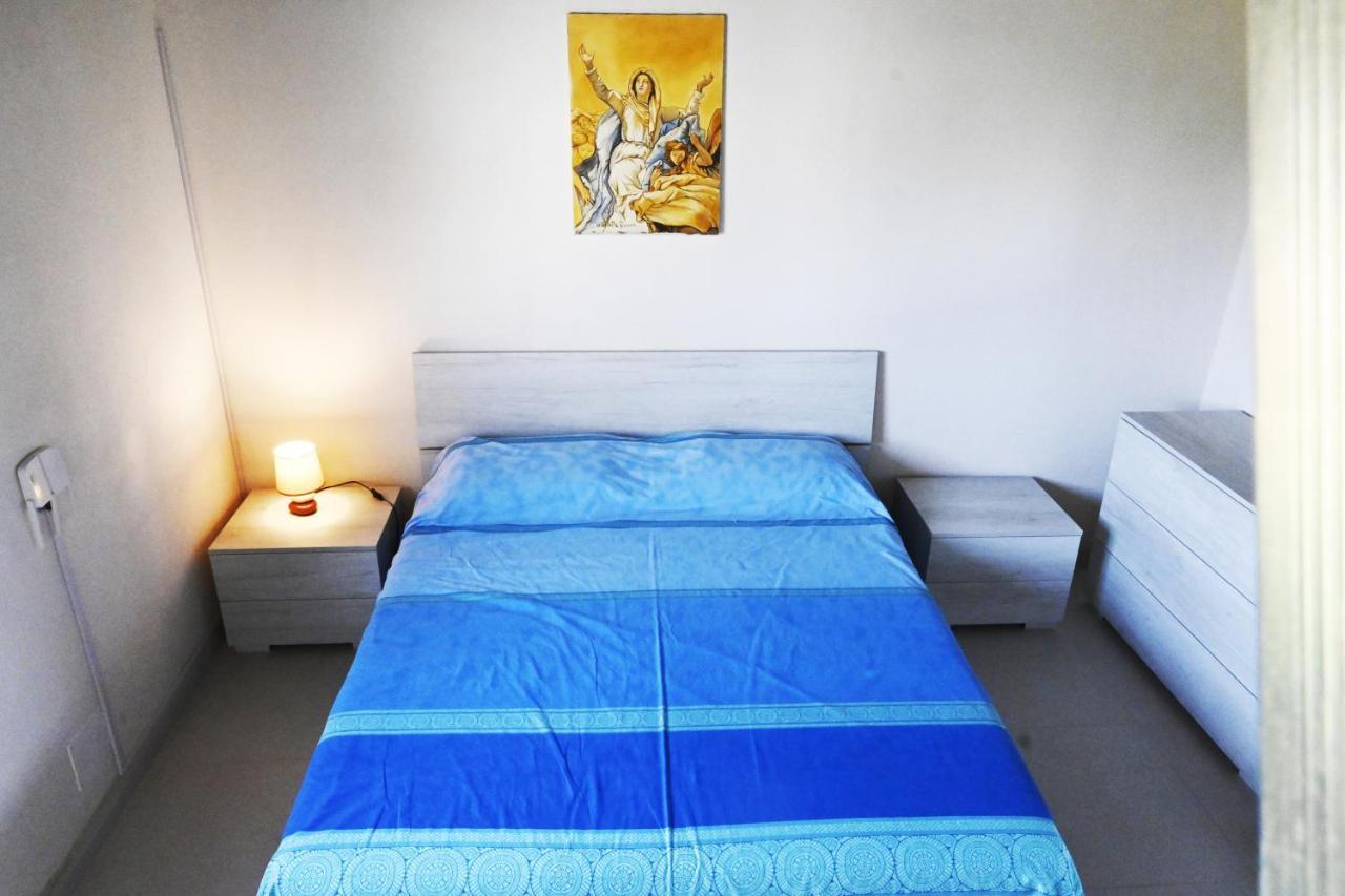 Casa Vacanze La Meridiana ドンナルカタ エクステリア 写真