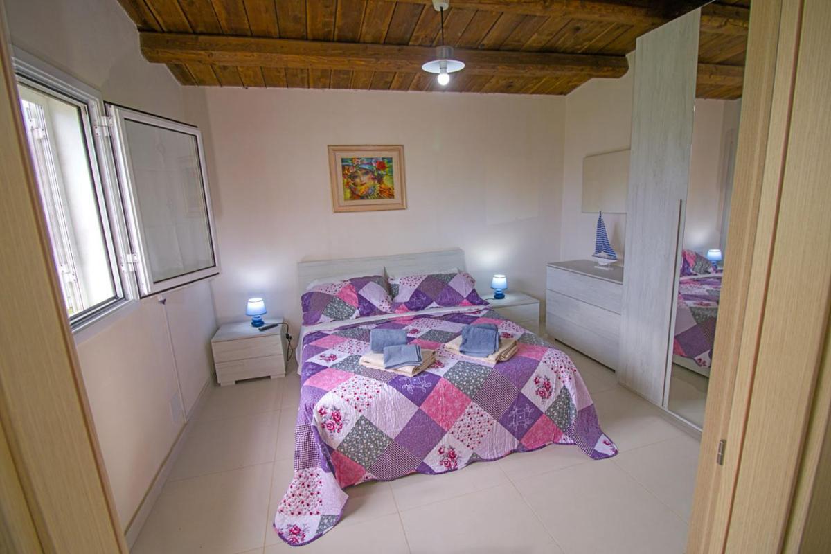 Casa Vacanze La Meridiana ドンナルカタ エクステリア 写真
