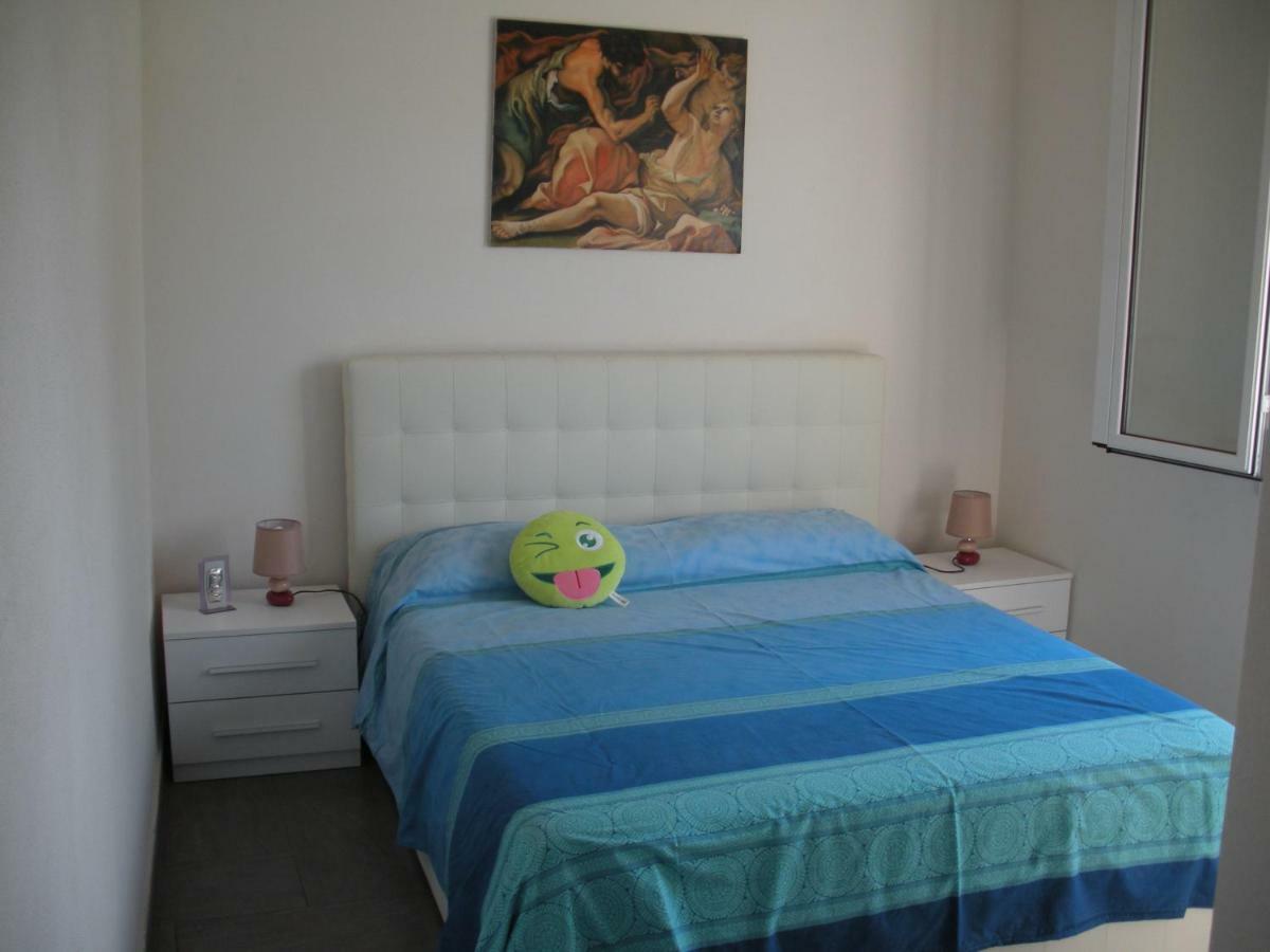 Casa Vacanze La Meridiana ドンナルカタ エクステリア 写真